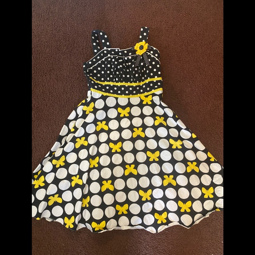 Girls dress